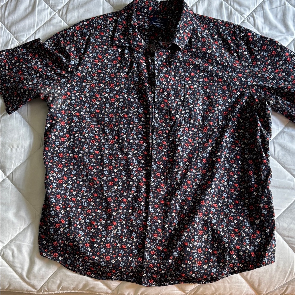 George Men's Blue and Red Floral Button-Down Shirt